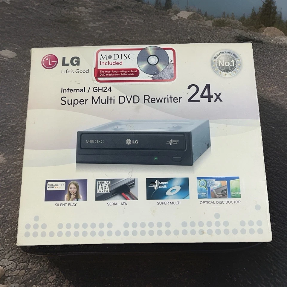 LG Super-Multi 24x Internal DVD±RW/CD-RW Drive - Black (GH24NS90 NEW OPEN BOX - Image 2 of 4