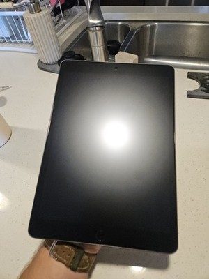 iPad 9th Gen A2602, Great Condition, WiFi, 64GB