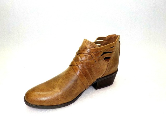 bare traps goldie bootie