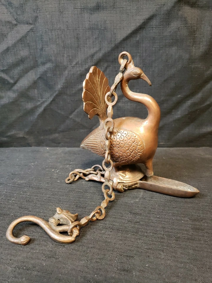 古董莫卧儿印度青铜黄铜孔雀鸟悬挂油灯一对2件套 — 第 2/4 张图片