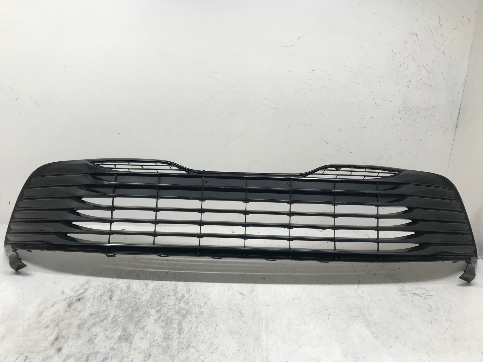 Grill Grille Toyota Camry 2018-2020 53113-06010 OEM