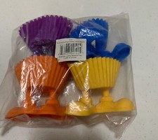 Brand New Set Of 4 Wilton Silly-Feet Design Silicone Multi Color Baking Cups