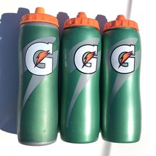 3 Gatorade Squeeze 32oz Plastic Water Bottles - Green Lot Of 3 Used