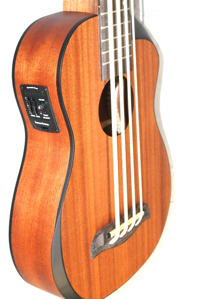 Ukelele bajo eléctrico acústico cómodo Oscar Schmidt OUB200K con estuche #R9037 Foto 3 de 4
