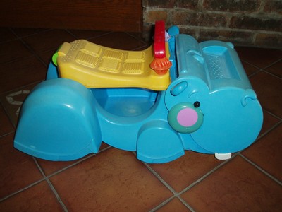 fisher price porteur pousseur