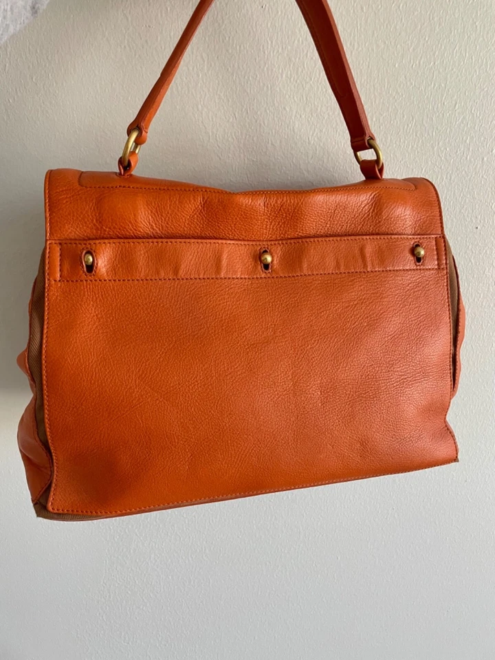 YSL橙色手提包 半全新。 大到足以携带笔记本电脑。 1肩带单肩包  — 第 2/3 张图片