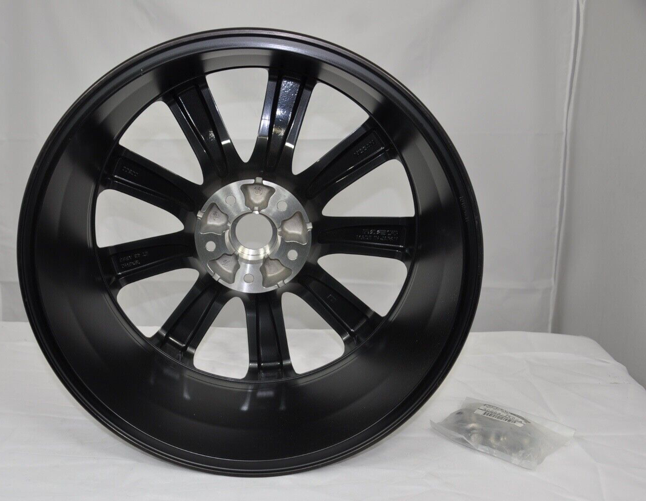 D0C001NH4C Infiniti G37 Wheel NEW OEM!! D0C001NH4C eBay
