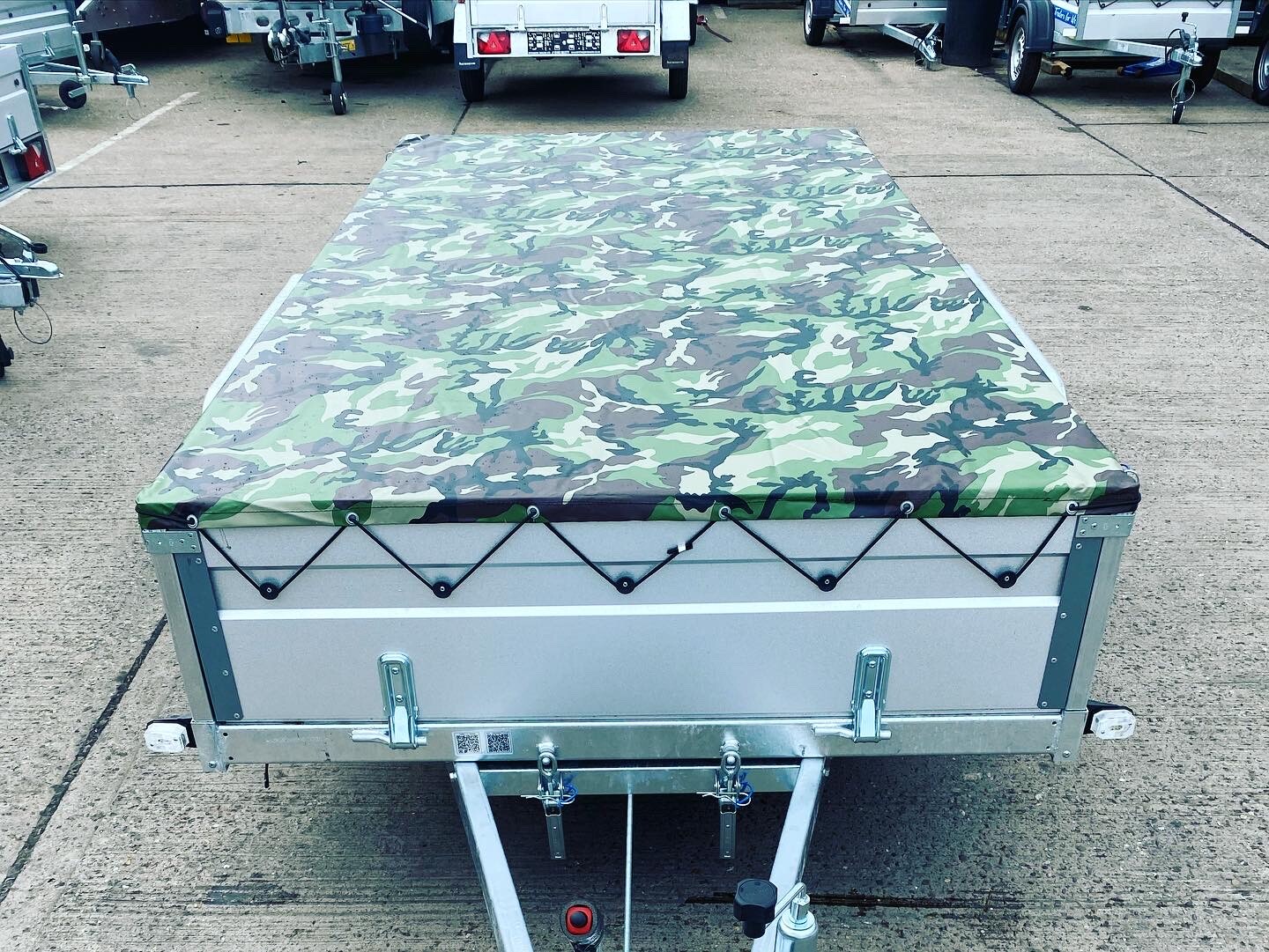 BRAND NEW FLAT TARPAULIN COVER FOR BOX TRAILER 6X4 WYCHAVON TRAILERS