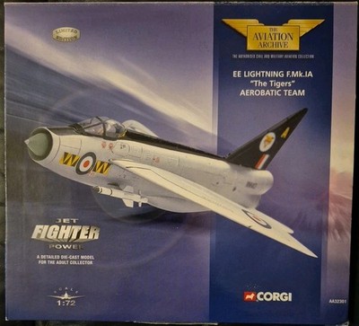 Corgi Aviation Jet Fighter EE Lightning F.Mk.IA ''The Tigers'' Kunstflug AA32301 