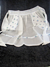 Vtg 1950's Half APRON, Hostess Apron Sheer Off White Floral Pockets Looks New