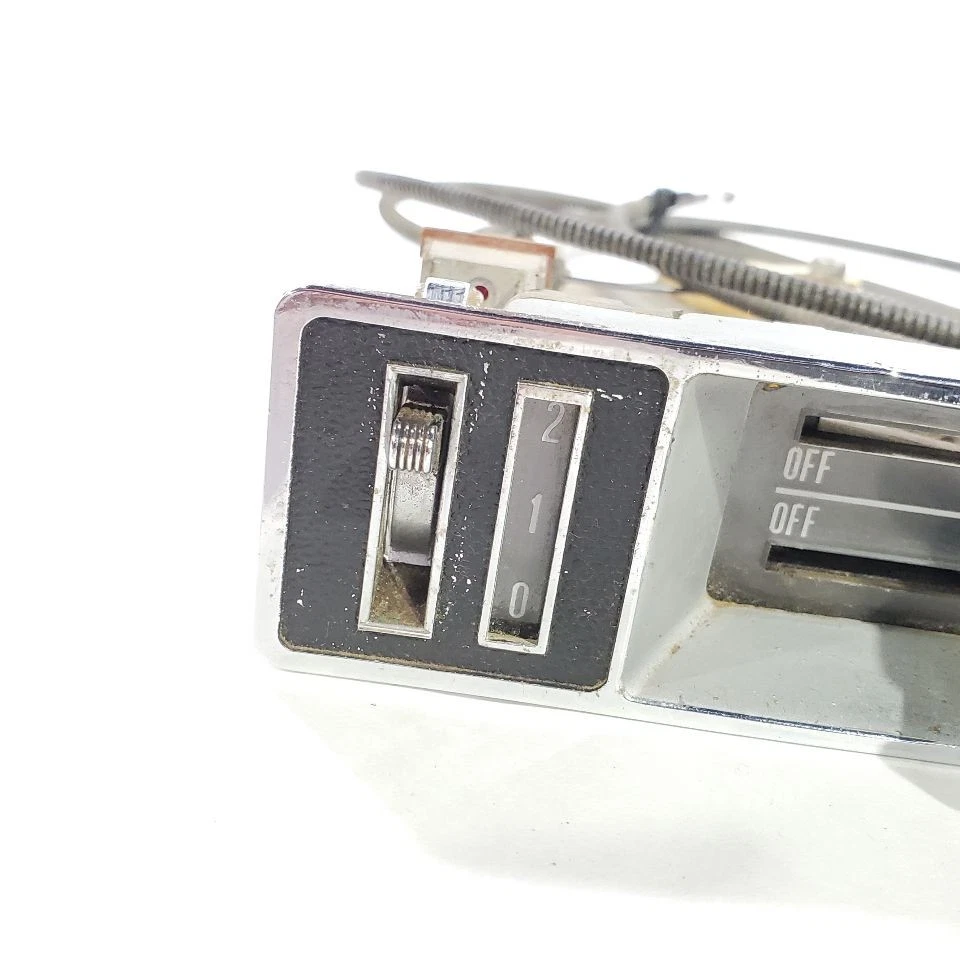 International 1110 1972 OEM control de temperatura de CA Foto 3 de 4