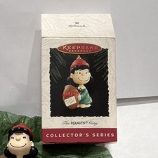 Hallmark Keepsake Ornament Lucy Peanuts Gang 1994 Christmas Collector