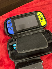 Nintendo Switch Console Bundle w/ Joy-Con Controllers, Dock, Games & Case