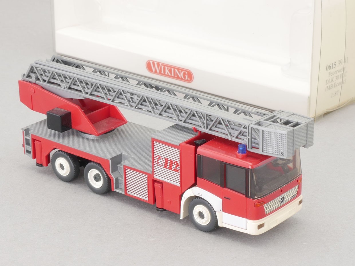 Wiking 6150138 Mercedes MB Econic Fire Brigade DLK 30 PLC Mint! OVP 1704-24-56