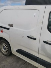 Porte avant et accessoires Peugeot 204