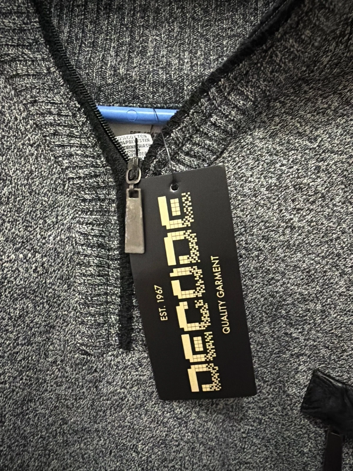 Decode Men’s 3X Gray Quarter-Zip Sweater with Black Shoulder Panels - product detail image 3