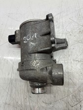 Pompe à eau Volvo V40