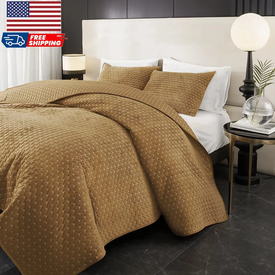 Velvet Quilt Queen Oversized Bedspread Quilted Bedding Set Luxurious Soft Cover - Image 2 of 4