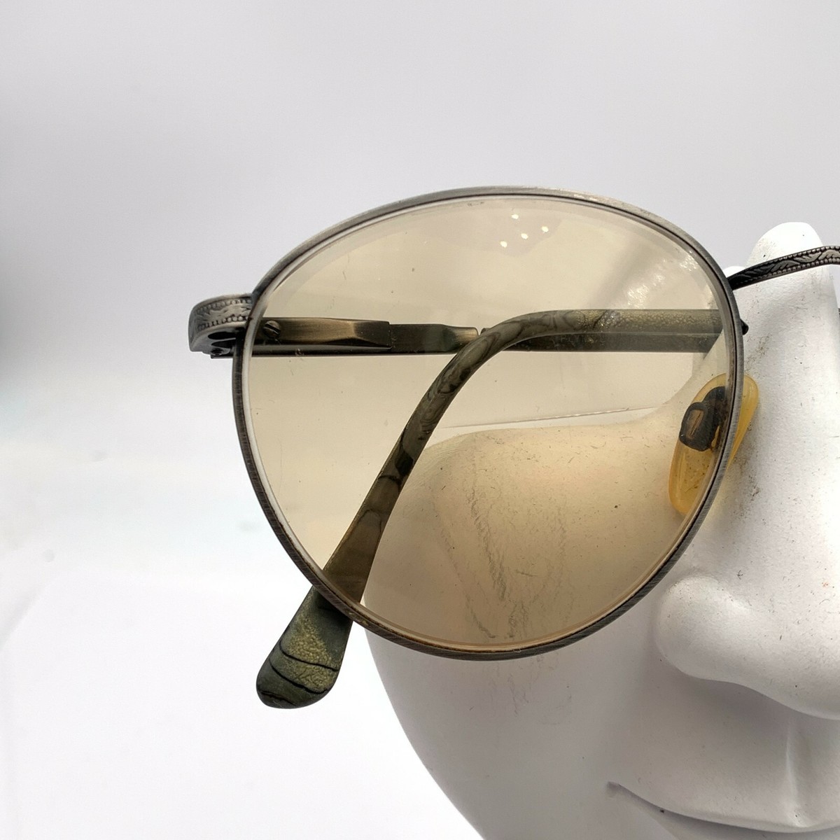 Vintage Fratelli Lozza Plymouth Gray Metal Oval Sunglasses Italy