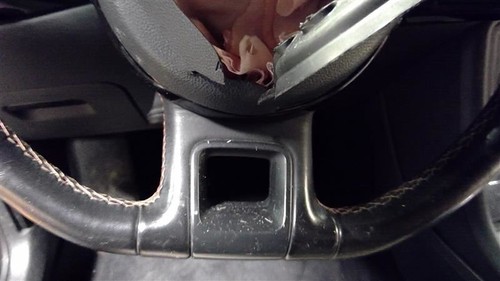 2015 15 Volkswagen Beetle Steering Wheel w Cruise Audio Phone Leather Black76673 - Picture 5 of 12