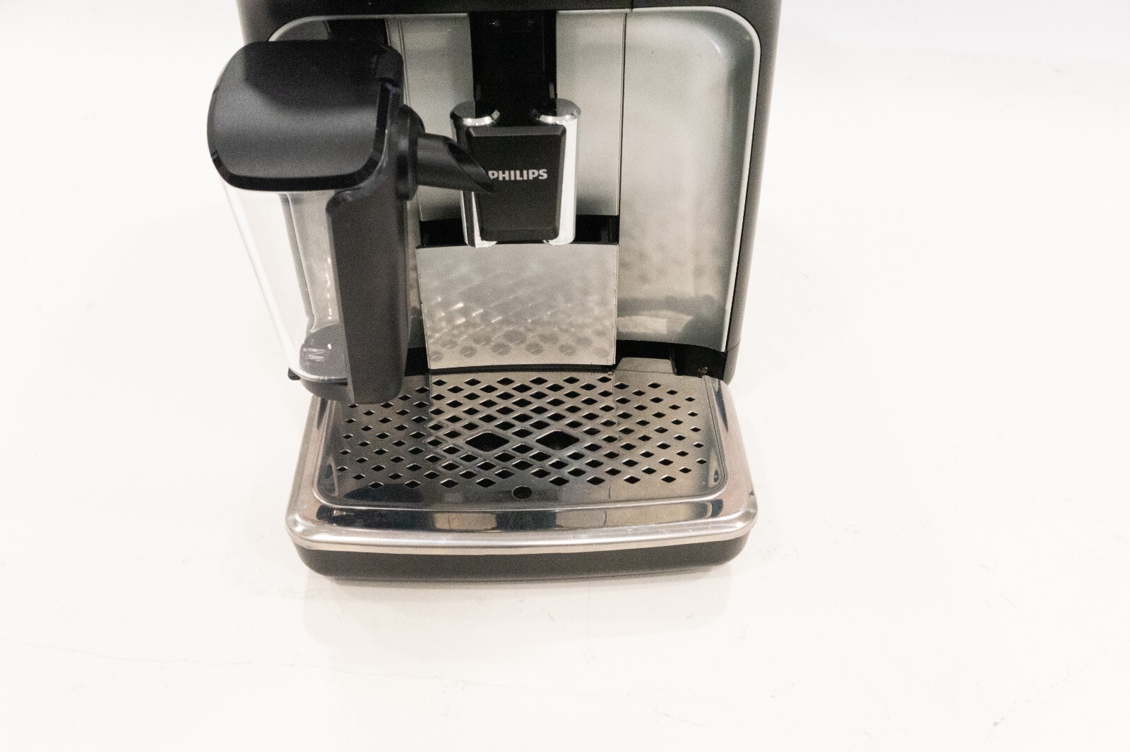 Philips 3200 SuperAutomatic Espresso Machine with LatteGo Black