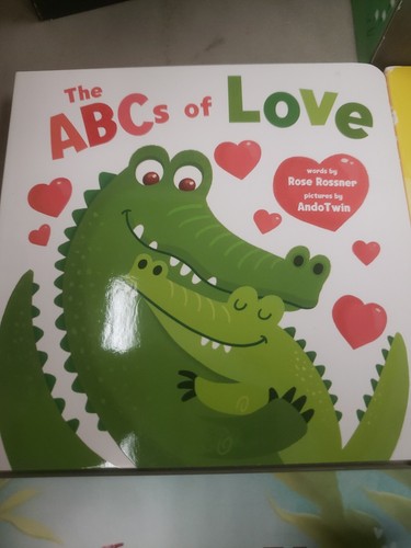 Otterly Adorable: 8-Book Box Set - BRAND NEW - Picture 5 of 10