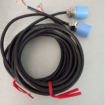 one Used KEYENCE DH-220 detectable head proximity sensor Free shipping ...