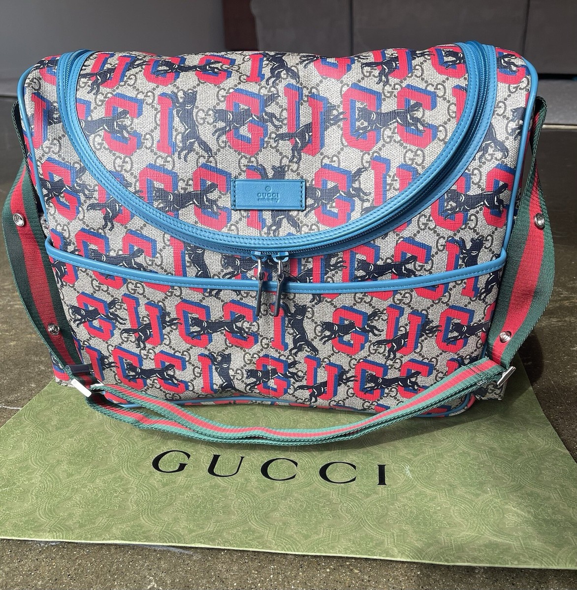 Authentic GUCCI GG Supreme RARE Wolf Print Diaper Travel Bag | eBay
