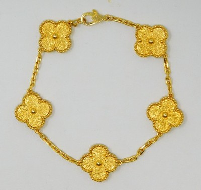 VCA Van Cleef & Arpels 5 Motif Yellow Gold Alhambra Bracelet 7.25'' B9466
