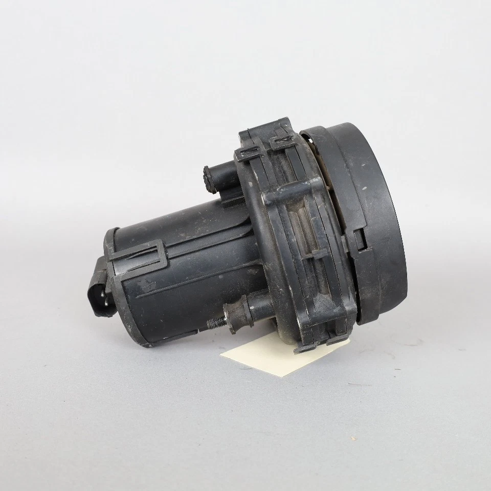 Bomba de inyección de aire BMW 323i 325i 328i 330i 2000-2003 11721715293 OEM usada Foto 3 de 4