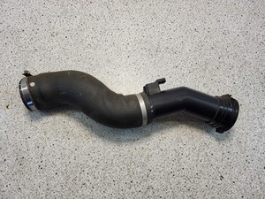 BMW F20 116i, Ladeluftleitung, 13717597588
