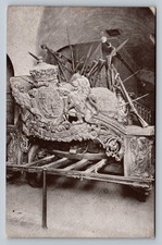POSTCARD - LONDON - ST PAULS CATHEDRAL - DUKE OF WELLINGTON FUNERAL CAR - 1918