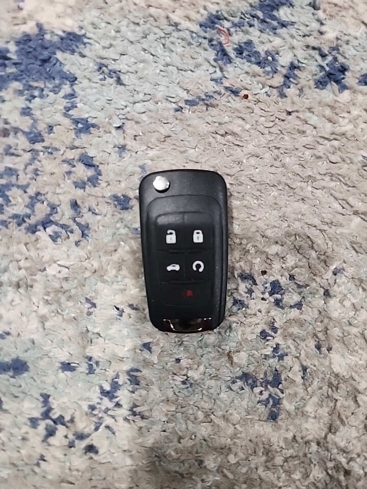 LIKE NEW GM BUICK FLIP KEY KEYLESS REMOTE START FOB TRANSMITTER