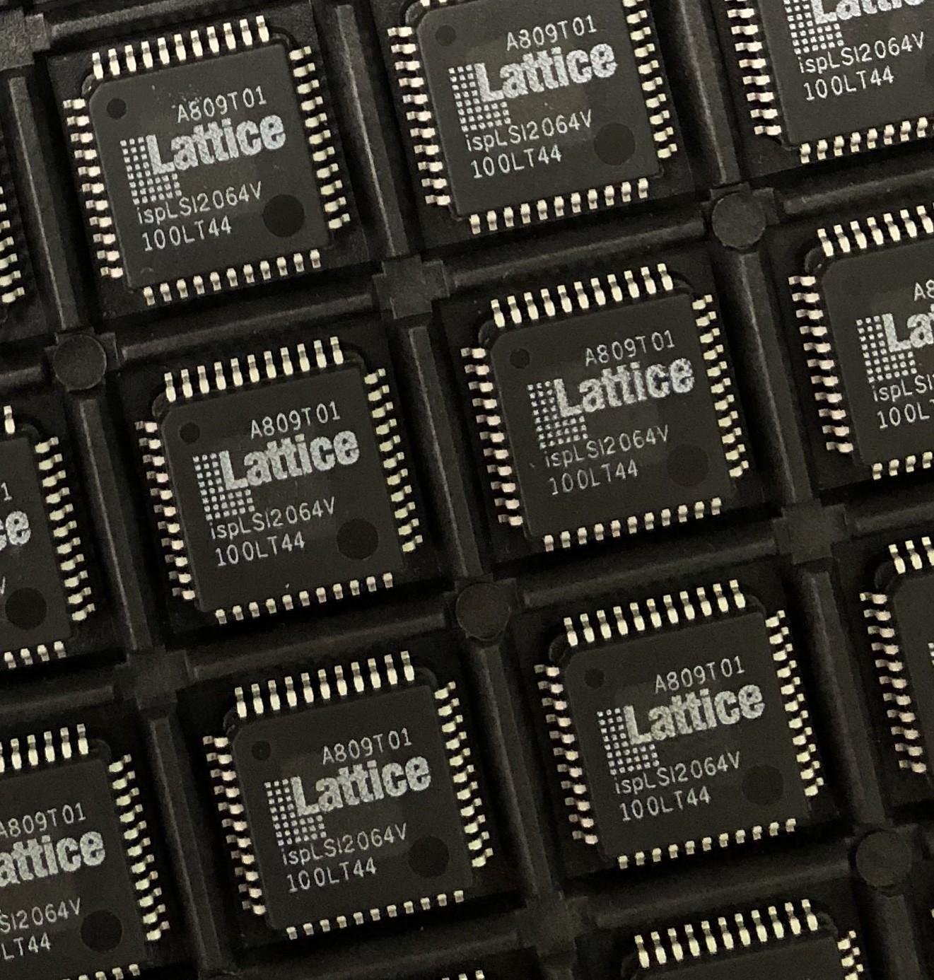 LATTICE ISPLSI2064V-100LT44 CPLD Complex Programmable Logic Device Qty ...