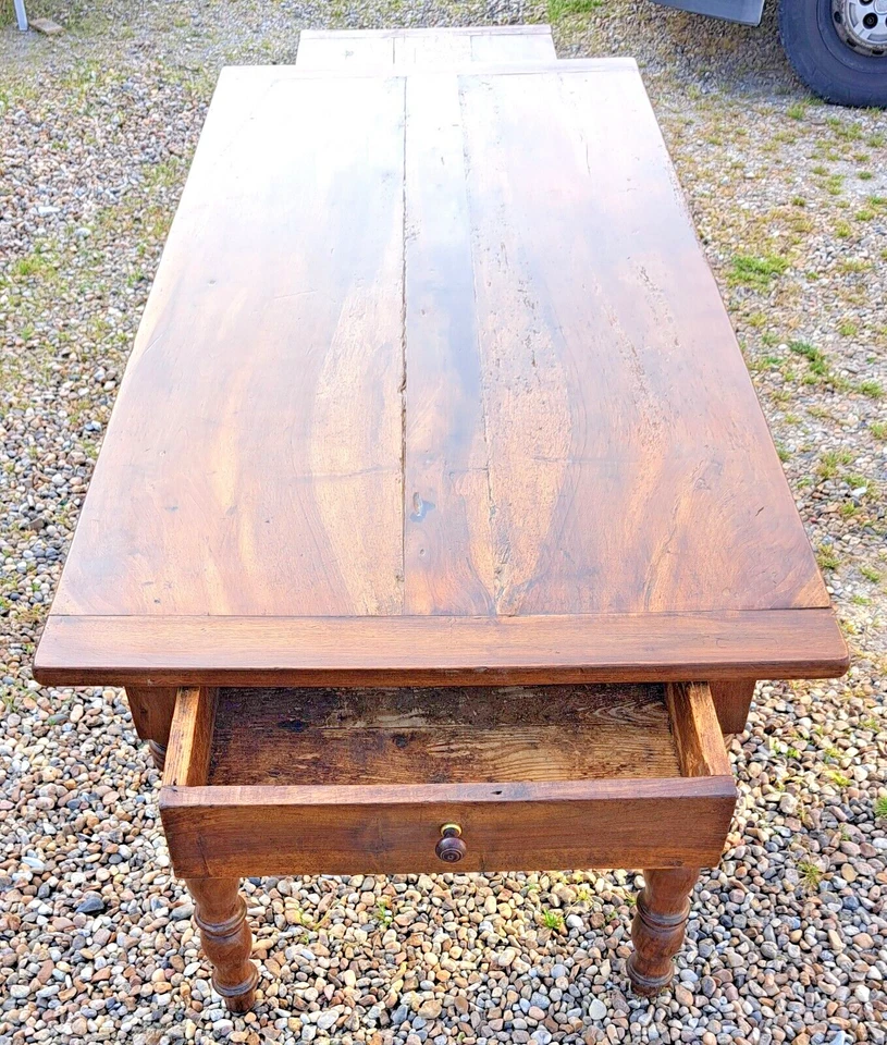 Ancienne table de ferme ou pour cuisine en noyer blond massif fin 19ème - Photo 2/4