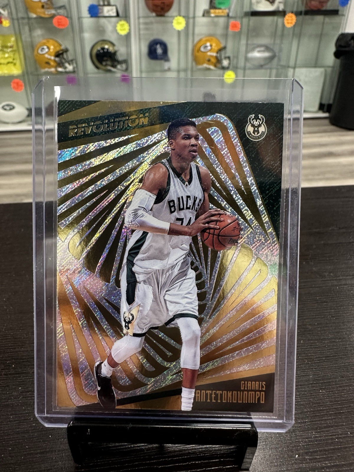 2015-16 Panini Revolution Basketball Giannis Antetokounmpo #29 Bucks