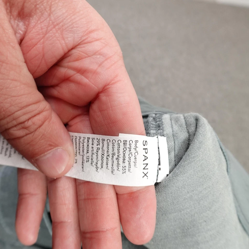 Spanx Shorts Womens Gray Stretch Twill High Rise Patch Pockets Pull-On Casual - Image 3 of 4