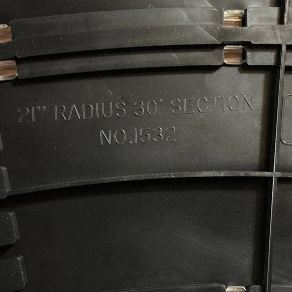 Atlas Slot Car Racing Track 21 Inch Radius track 6 sections  - Image 3 of 4