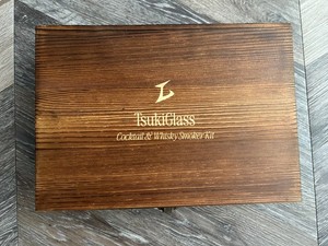 TSUKIGLASS Whiskey Smoker Kit with Torch – 8 Wood Chip flavors