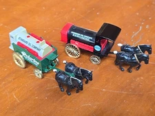 Lledo Chevron Diecast Models made in England Set of 2 no box 1/64th Scale 1990s 