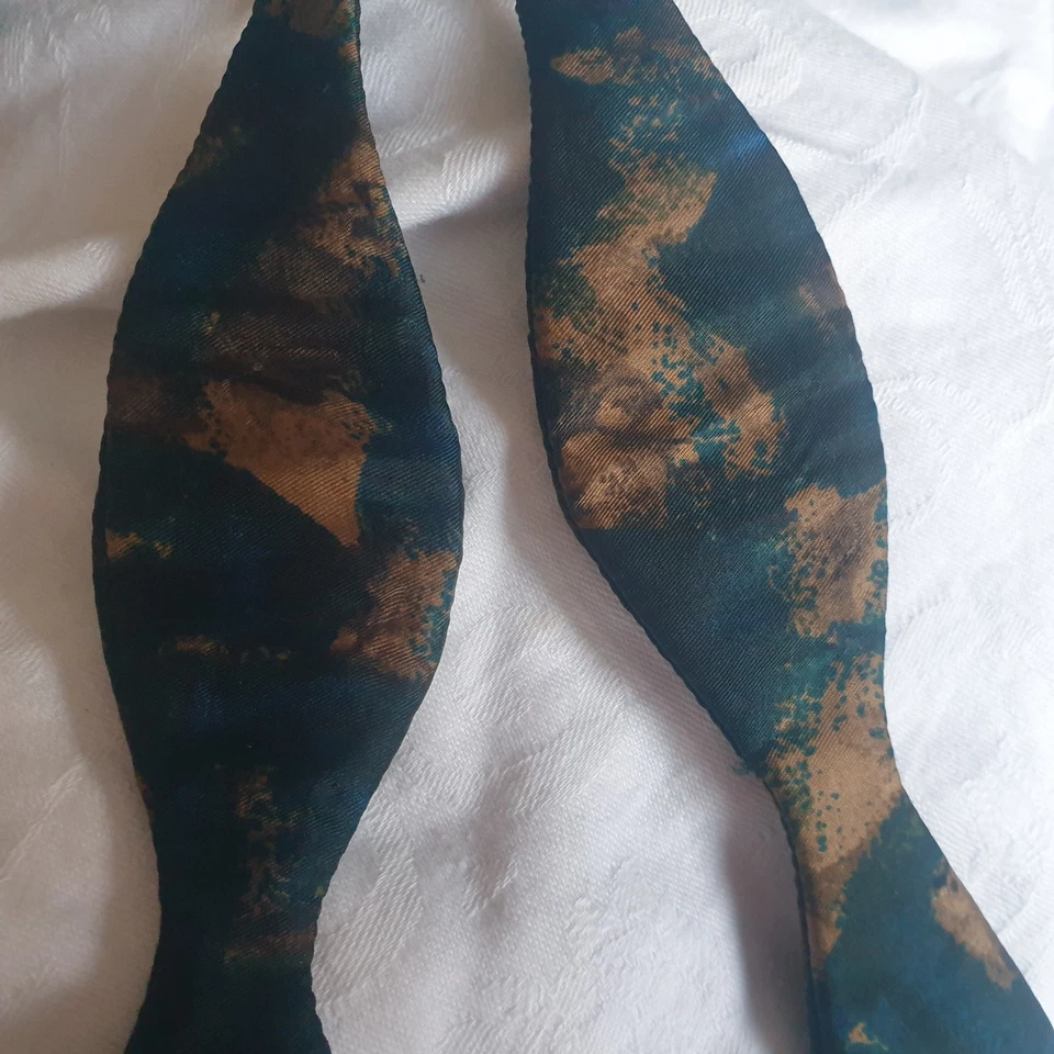Vintage 80s 90s Self Tie Bow Tie Silk Teal Blue Gold Mustard Abstract - Image 3 of 4