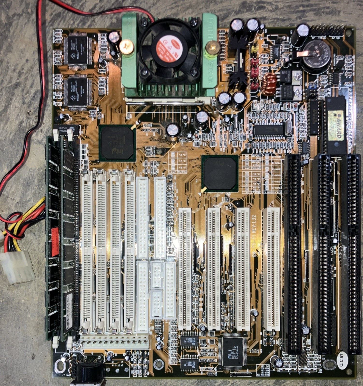 Socket 7 AT Kaimei KM-T5-T1 Motherboard W/Pentium SL27J CPU & 128 MB Ram TESTED