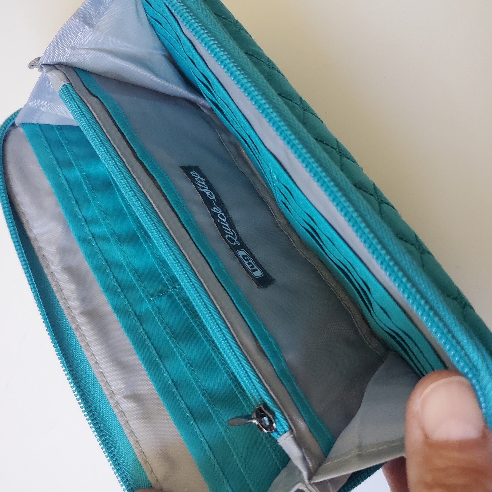 Lug KickFlip RFID Wristlet Wallet Kelly Green Zip Around Convertible Organizer