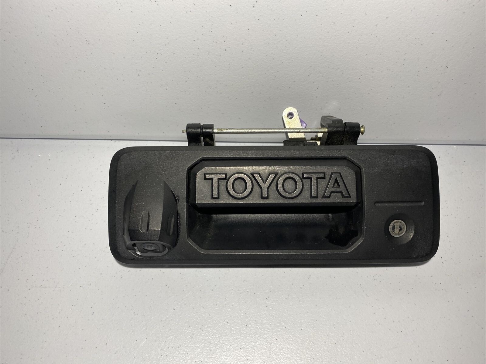 2017-2020 Toyota Tundra Tailgate Handle W/ Rearview Camera (Black) | eBay