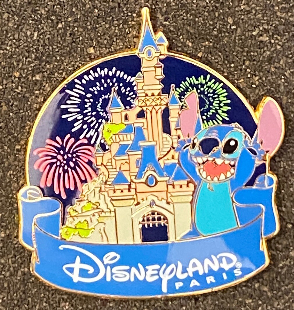 Disneyland Paris 2009 Stitch Castle Fireworks Trading Pin