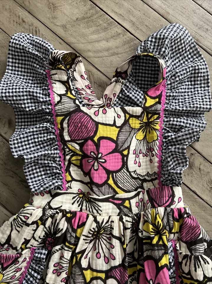 Vestido Floral Pippa and Julie Talla 6 Usado en Excelente Condición Foto 4 de 4