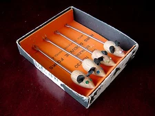 ViNTaGe Wood Mouse JeWeL Eyes Appetizer Cocktail Hors D'oeuvres Pick Forks Set 4