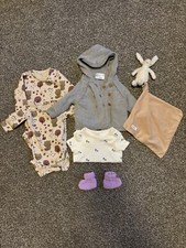 Baby Cloths Bundle 0-3 3-6M Cardigan T-shirt Newbie Toy M&S Boutique set socks