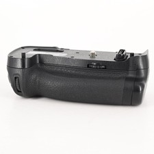 Nikon MB-D17 Multi Power Battery Pack for Nikon D500 454