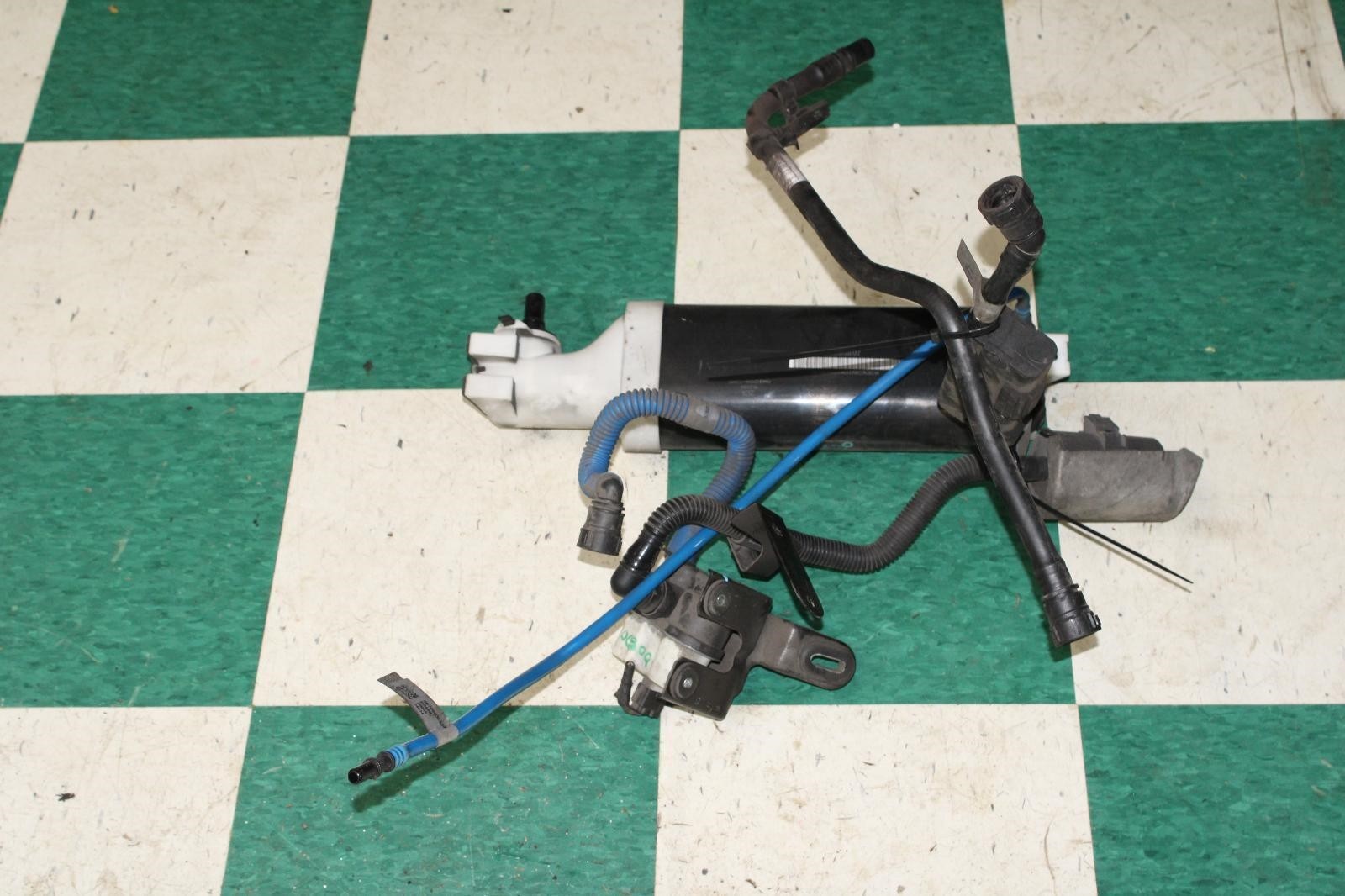 14-17 Ghibli Engine Fuel Evaporation EVAP Charcoal Canister Can Assy OEM OE WTY